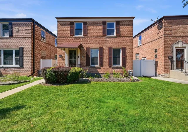 Photo 1 of Single family home for sale at 744 Norfolk Ave, Westchester, IL 60154 | MLS# 12752901 | Listing updated on 2026-09-24
