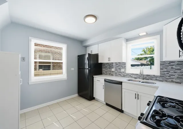 Photo 4 of Single family home for sale at 744 Norfolk Ave, Westchester, IL 60154 | MLS# 12752901 | Listing updated on 2026-09-24