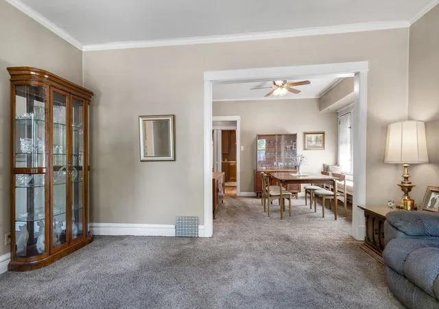 Photo 4 of Single family home for sale at 704 S Harvey Ave, Oak Park, IL 60304 | MLS# 12752933 | Listing updated on 2026-09-15