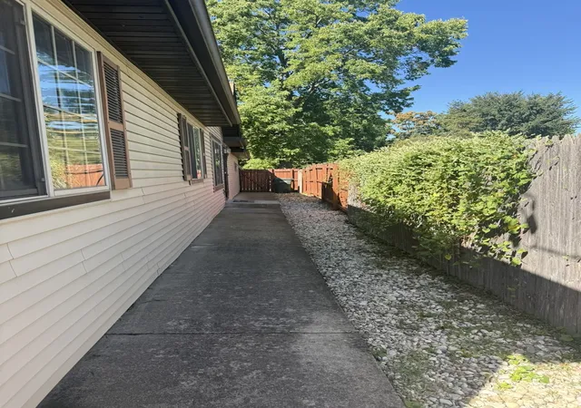 Photo 3 of Sale Pending at 729 Wheeler Ave, Rockdale, IL 60436 | MLS# 12753021 | Listing updated on 2026-09-24