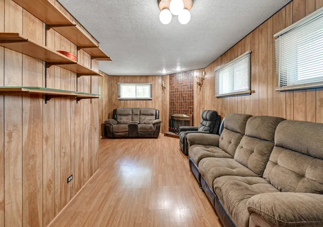 Photo 4 of Single family home for sale at 15622 Prince Dr, South Holland, IL 60473 | MLS# 12753048 | Listing updated on 2026-09-15