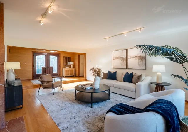 Photo 3 of Single family home for sale at 2s015 Ironwood Ln, Wheaton, IL 60189 | MLS# 12753115 | Listing updated on 2026-09-14