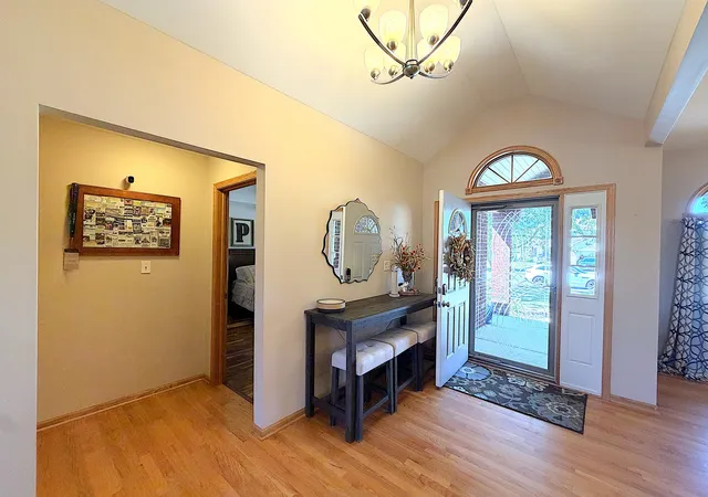 Photo 4 of Single family home for sale at 1024 Southcreek Dr, Manteno, IL 60950 | MLS# 12753127 | Listing updated on 2026-10-02