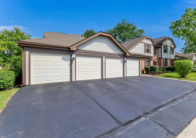 Photo 3 of Condo for sale at 1374 Williamsburg Dr #B1, Schaumburg, IL 60193 | MLS# 12753198 | Listing updated on 2026-09-22