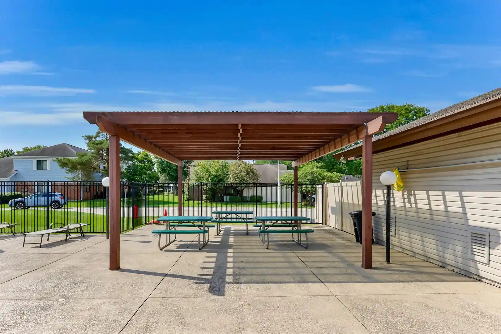 Listing Photo 31 - Condo for sale in 1374 Williamsburg Dr located at 1374 Williamsburg Dr, Schaumburg, IL 60193 - Unit #B1