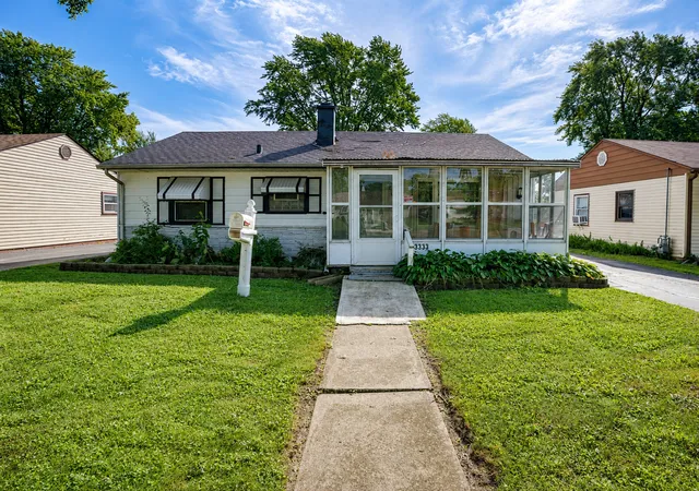 Photo 2 of Single family home for sale at 3333 Fairview Ave, South Chicago Heights, IL 60411 | MLS# 12753405 | Listing updated on 2026-09-14