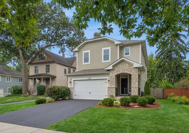 Photo 1 of Single family home for sale at 1110 Chestnut St, Deerfield, IL 60015 | MLS# 12753406 | Listing updated on 2026-09-24