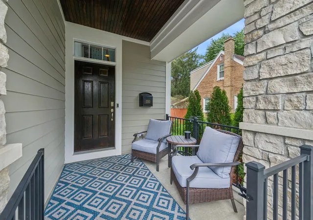 Photo 2 of Single family home for sale at 1110 Chestnut St, Deerfield, IL 60015 | MLS# 12753406 | Listing updated on 2026-09-24