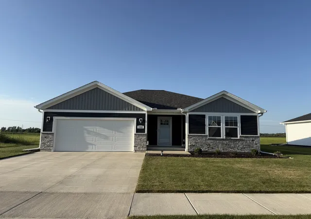 Photo 1 of Single family home for sale at 609 34th Street, Peru, IL 61354 | MLS# 12753407 | Listing updated on 2026-09-12