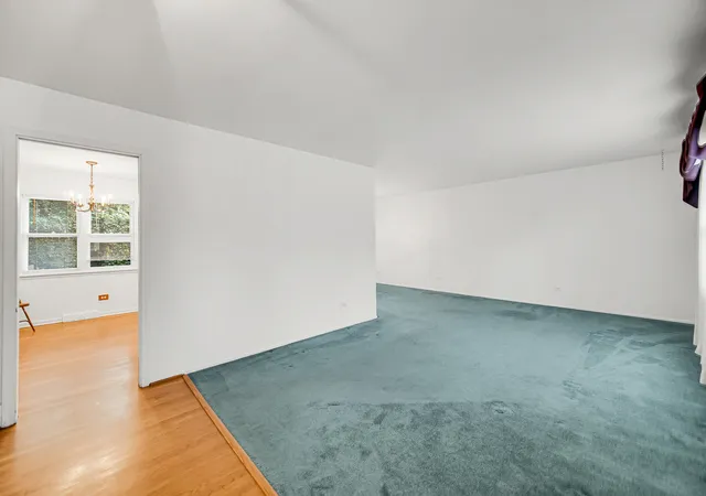 Photo 3 of Single family home for sale at 986 Harvard Ln, Buffalo Grove, IL 60089 | MLS# 12753504 | Listing updated on 2026-09-14