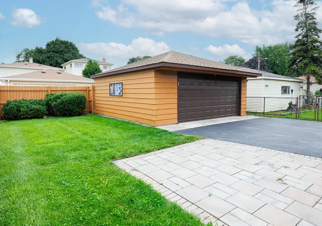 Photo 3 of Single family home for sale at 3521 Sarah St, Franklin Park, IL 60131 | MLS# 12753513 | Listing updated on 2026-09-14