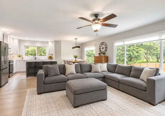 Photo 4 of Single family home for sale at 805 Indigo Ct, Lake Zurich, IL 60047 | MLS# 12753532 | Listing updated on 2026-09-14