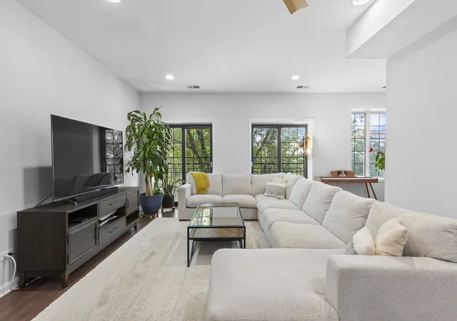 Photo 3 of Condo for sale at 1521 N Ashland Ave #3, Chicago, IL 60622 | MLS# 12753558 | Listing updated on 2026-09-18