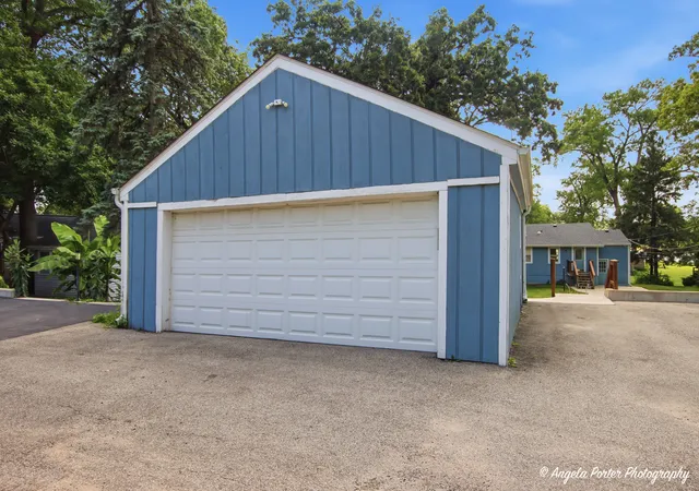 Photo 3 of Single family home for sale at 4813 Wildwood Dr, Mc Henry, IL 60051 | MLS# 12753691 | Listing updated on 2026-09-28