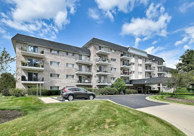 Photo 2 of Condo for sale at 1000 S Lorraine Rd #212, Wheaton, IL 60189 | MLS# 12753750 | Listing updated on 2026-09-21