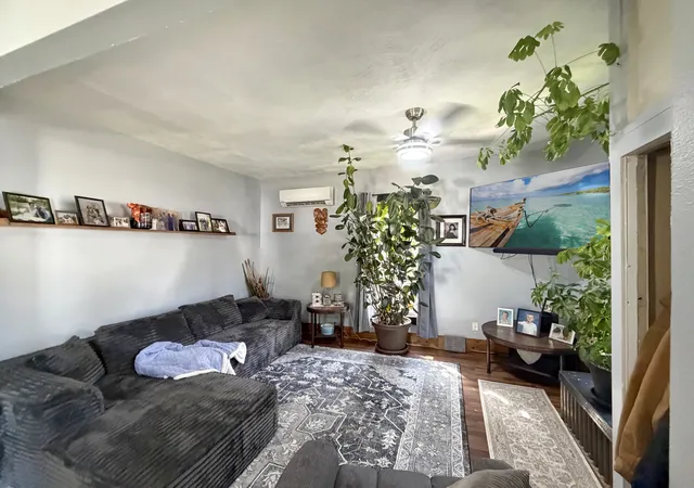 Photo 3 of Single family home for sale at 828 S Adams Ave, Freeport, IL 61032 | MLS# 12753823 | Listing updated on 2026-09-15