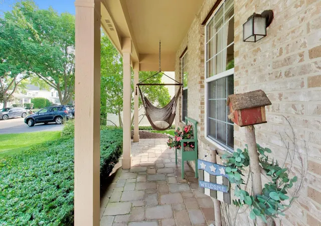 Photo 2 of Single family home for sale at 6181 Crossland Blvd, Gurnee, IL 60031 | MLS# 12754205 | Listing updated on 2026-09-15