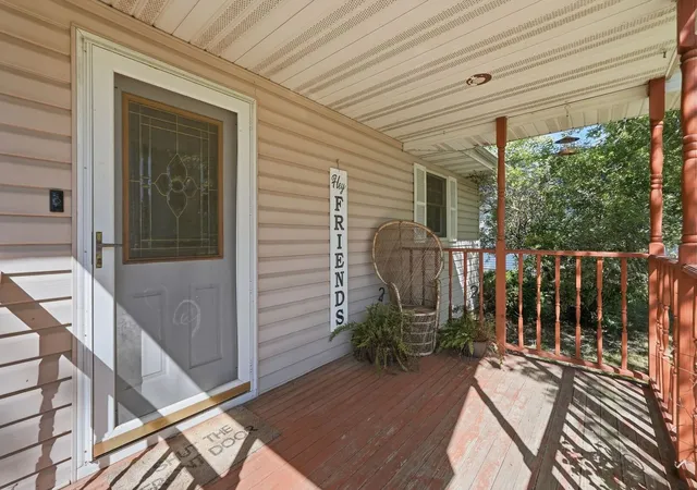 Photo 3 of Sale Pending at 410 N Carey St, Braceville, IL 60407 | MLS# 12754240 | Listing updated on 2026-10-08