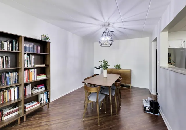 Photo 4 of Condo for sale at 425 Home Ave #3G, Oak Park, IL 60302 | MLS# 12754295 | Listing updated on 2026-09-28