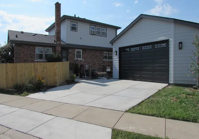 Photo 3 of Single family home for sale at 9235 N Callero Dr, Niles, IL 60714 | MLS# 12754402 | Listing updated on 2026-09-15