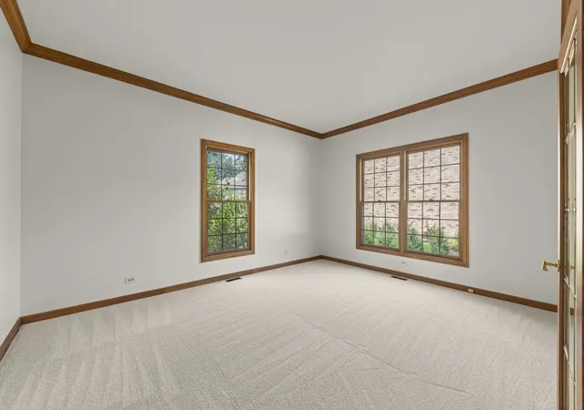 Photo 3 of Single family home for sale at 1524 Lloyd Ct, Wheaton, IL 60189 | MLS# 12754482 | Listing updated on 2026-09-18