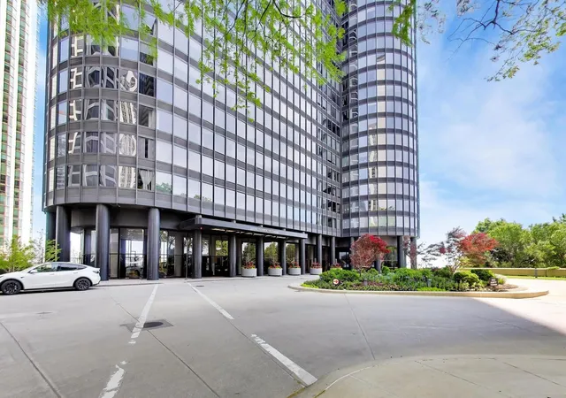 Photo 2 of Condo for sale at 155 N Harbor Dr #2007, Chicago, IL 60601 | MLS# 12754520 | Listing updated on 2026-09-15