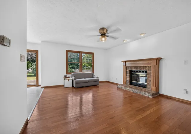 Photo 3 of Single family home for sale at 34 Holder Way, Bloomington, IL 61704 | MLS# 12754521 | Listing updated on 2026-09-12