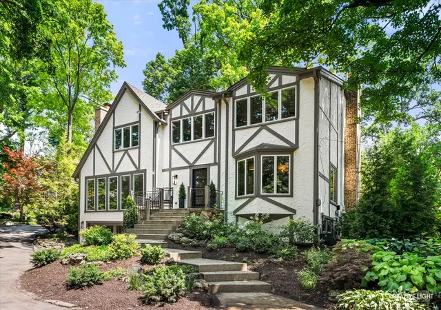 Photo 2 of Single family home for sale at 641 Lake Rd, Glen Ellyn, IL 60137 | MLS# 12754618 | Listing updated on 2026-09-18