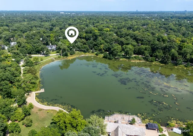 Photo 3 of Single family home for sale at 641 Lake Rd, Glen Ellyn, IL 60137 | MLS# 12754618 | Listing updated on 2026-09-18