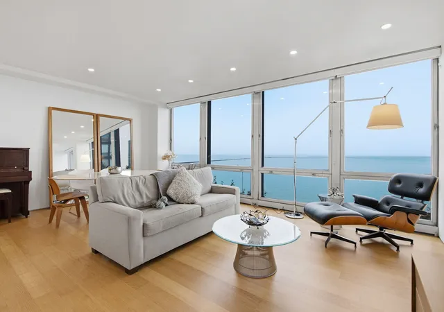 Photo 2 of Condo for sale at 880 N Lake Shore Dr #4B, Chicago, IL 60611 | MLS# 12754624 | Listing updated on 2026-09-18