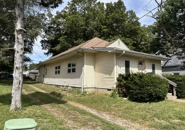 Photo 1 of Single family home for sale at 203 Whittier St, Georgetown, IL 61846 | MLS# 12754654 | Listing updated on 2026-09-15