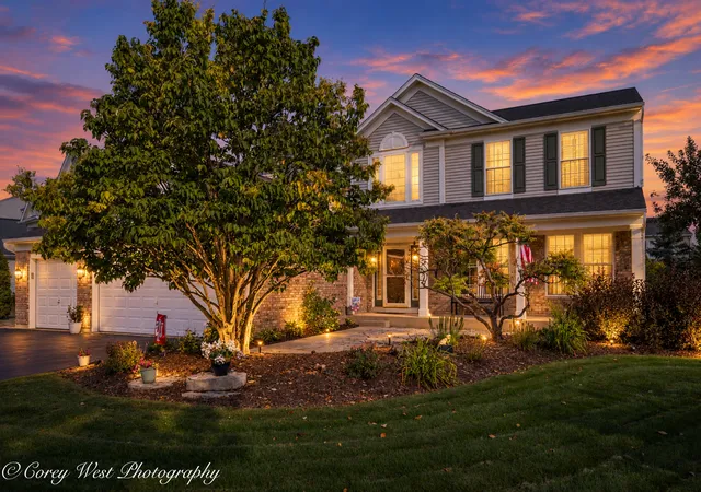 Photo 2 of Single family home for sale at 2872 Dartmouth Ln, West Dundee, IL 60118 | MLS# 12754662 | Listing updated on 2026-09-16