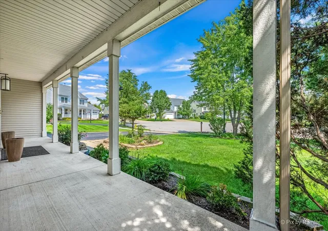 Photo 2 of Single family home for sale at 2862 Stockberry Ln, West Chicago, IL 60185 | MLS# 12754669 | Listing updated on 2026-09-24