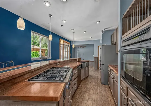 Photo 3 of Single family home for sale at 2862 Stockberry Ln, West Chicago, IL 60185 | MLS# 12754669 | Listing updated on 2026-10-05