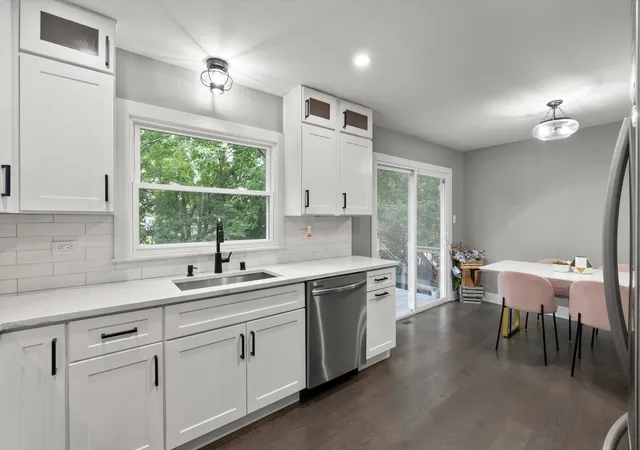 Photo 3 of Single family home for sale at 17803 Dogwood Ln, Hazel Crest, IL 60429 | MLS# 12754723 | Listing updated on 2026-10-01