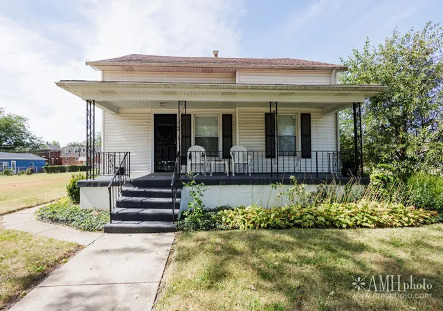 Photo 1 of Single family home for sale at 765 N Rosewood Ave, Kankakee, IL 60901 | MLS# 12754744 | Listing updated on 2026-09-25