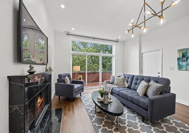 Photo 3 of Sale Pending at 2020 W Pierce Ave #8, Chicago, IL 60622 | MLS# 12754805 | Listing updated on 2026-10-08