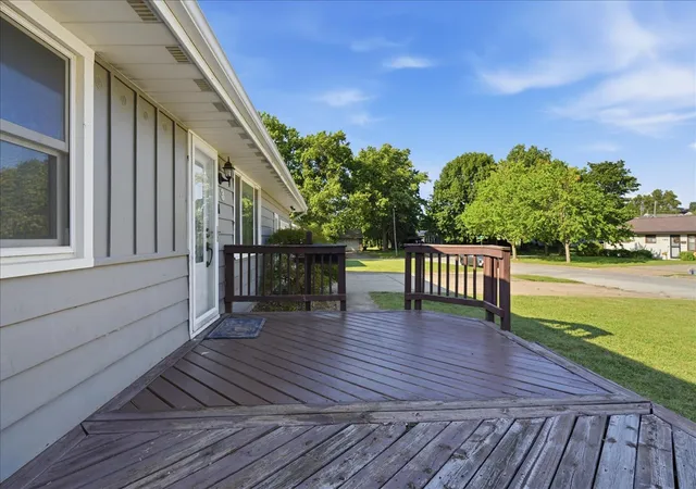 Photo 3 of Single family home for sale at 3 Cottonwood St, Bloomington, IL 61701 | MLS# 12754830 | Listing updated on 2026-09-14