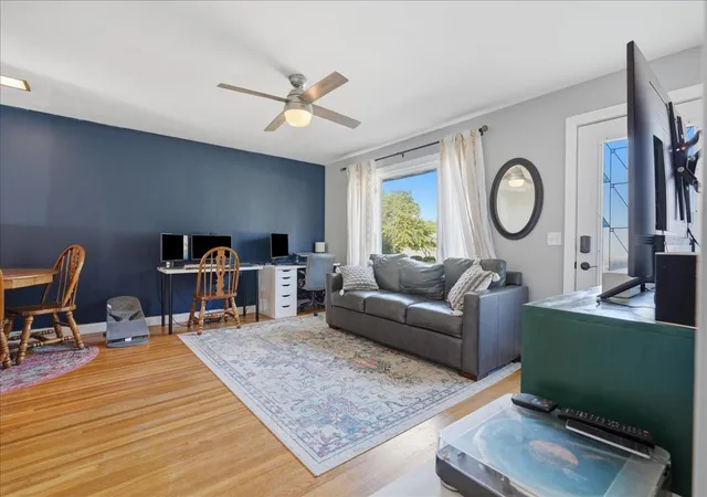 Photo 4 of Single family home for sale at 3 Cottonwood St, Bloomington, IL 61701 | MLS# 12754830 | Listing updated on 2026-09-14