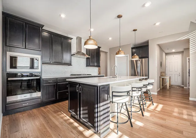 Photo 3 of Single family home for sale at 3207 Dove Mountain Dr, Aurora, IL 60503 | MLS# 12754835 | Listing updated on 2026-09-22