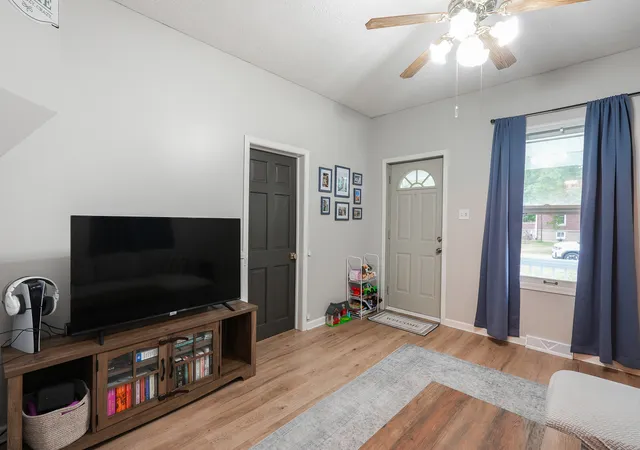 Photo 4 of Single family home for sale at 202 N Cedar St, Gardner, IL 60424 | MLS# 12754887 | Listing updated on 2026-10-06