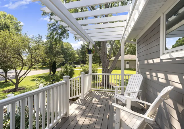 Photo 3 of Single family home for sale at 38w274 Bernice Dr, St. Charles, IL 60174 | MLS# 12754919 | Listing updated on 2026-09-15