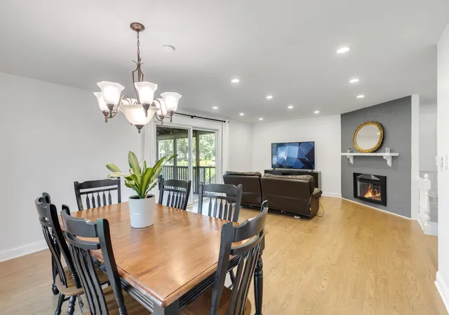 Photo 4 of Single family home for sale at 38w274 Bernice Dr, St. Charles, IL 60174 | MLS# 12754919 | Listing updated on 2026-10-12