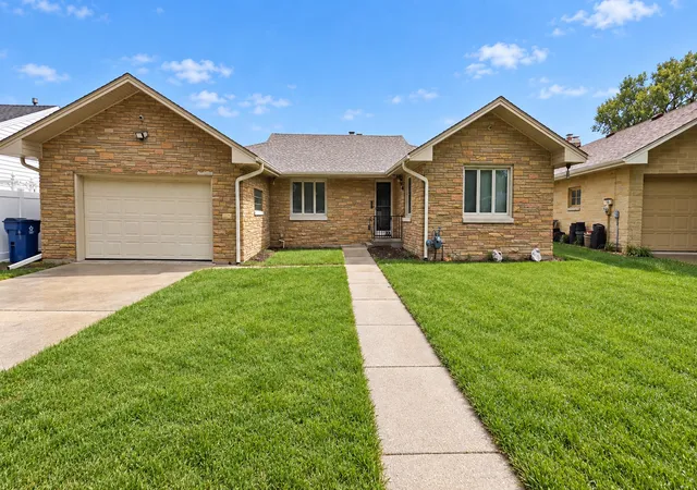 Photo 2 of Single family home for sale at 760 Riverside Ct, Kankakee, IL 60901 | MLS# 12754923 | Listing updated on 2026-09-18