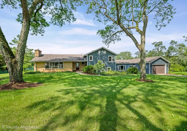 Photo 1 of Single family home for sale at 22406 N Bertha Ln, Barrington, IL 60010 | MLS# 12754936 | Listing updated on 2026-10-01