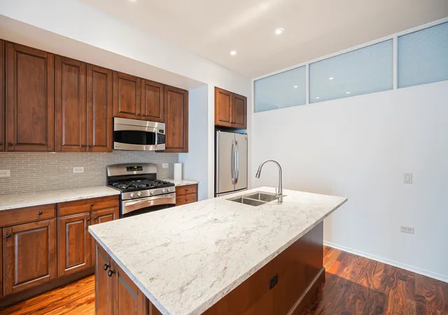 Photo 2 of Condo for sale at 310 S Michigan Ave #1507, Chicago, IL 60604 | MLS# 12754975 | Listing updated on 2026-09-18