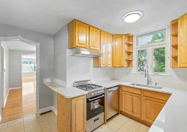 Photo 3 of Multi family home for sale at 5128 W Ainslie St, Chicago, IL 60630 | MLS# 12755079 | Listing updated on 2026-09-22