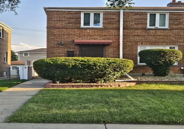 Photo 1 of Townhouse for sale at 5109 Saint Charles Rd, Berkeley, IL 60163 | MLS# 12755275 | Listing updated on 2026-09-15