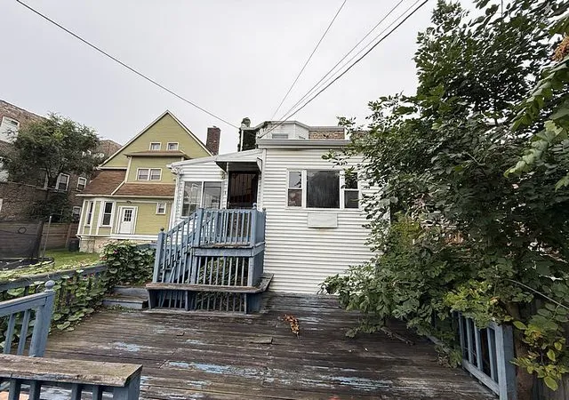 Photo 2 of Sale Pending at 6625 S Woodlawn Ave, Chicago, IL 60637 | MLS# 12755283 | Listing updated on 2026-09-11