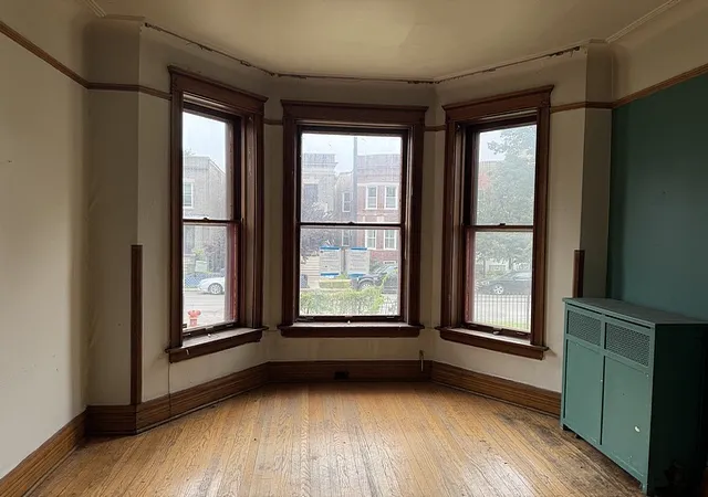 Photo 3 of Sale Pending at 6625 S Woodlawn Ave, Chicago, IL 60637 | MLS# 12755283 | Listing updated on 2026-09-11